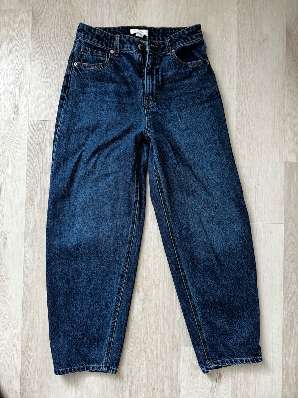 H&M Balloon Dark Wash High-Rise Jeans - Picture 2 of 7